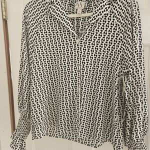Worthington Black and White Geometric Blouse